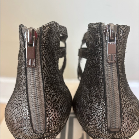 Ivanka Trump Elegant Black and Silver Women's Sandals - Picture 6 of 7